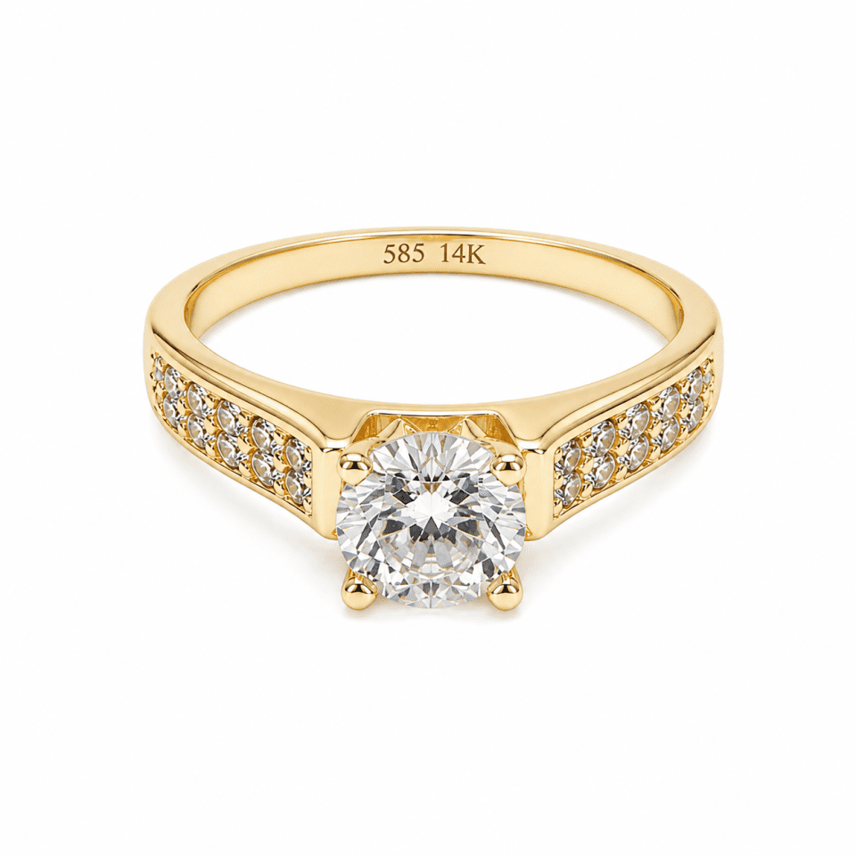 Inel aur 14K cu piatră centrală strălucitoare și detalii pavé – model elegant de logodnă pentru femei
