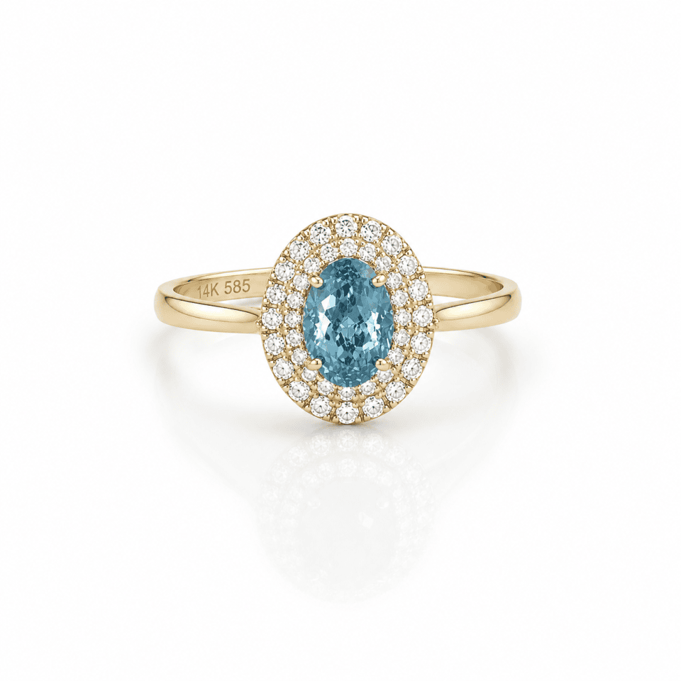 Inel din aur galben 14K cu diamant albastru deschis și anturaj dublu de diamante